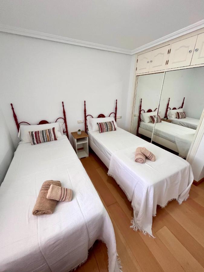 Gatu Premium Villa Turquesa Playa Y Parking Cádiz Exterior photo